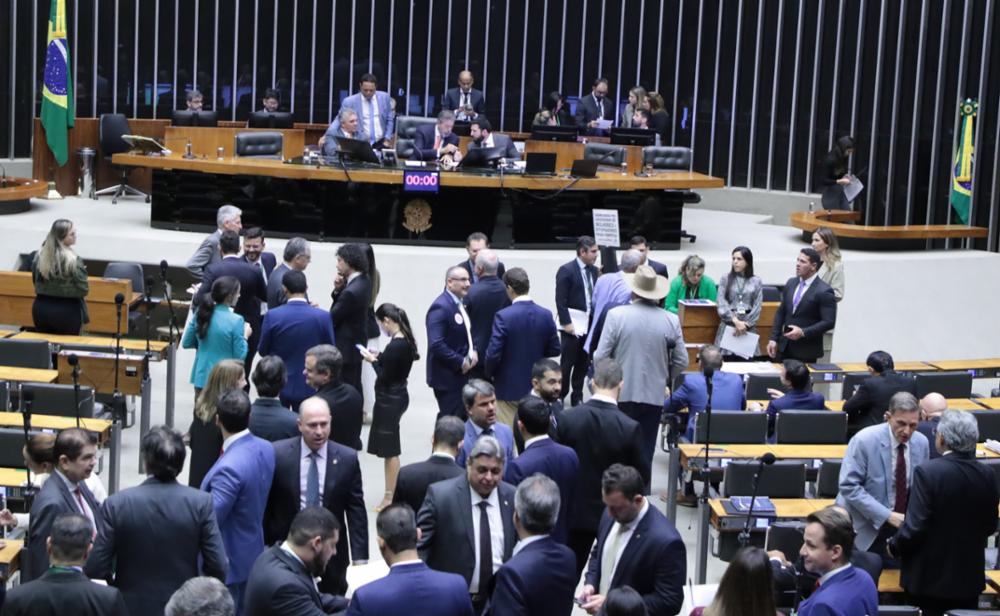 presidente-da-camara-libera-deputados-para-trabalho-remoto-durante-festejos-de-sao-joao