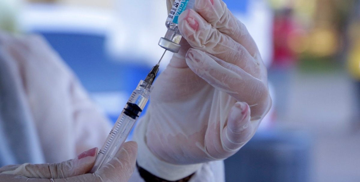 sala-de-vacinas-da-secretaria-de-saude-segue-com-atendimento-noturno-em-campos