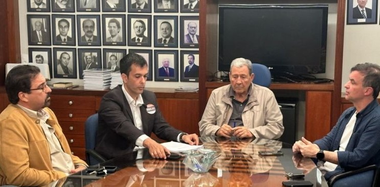 alexandre-buchaul-e-o-primeiro-candidato-a-prefeitura-de-campos-a-ser-ouvido-pela-cdl