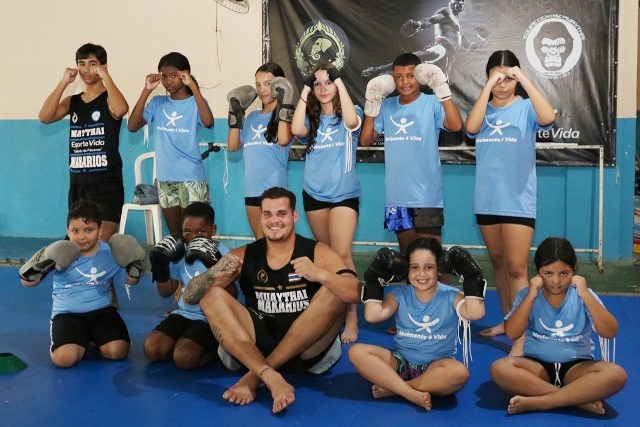 esporte-e-vida-oferece-aulas-gratuitas-muay-thai-em-campos