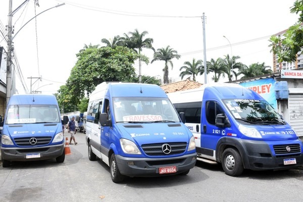 ​caos-no-transporte:-permissionarios-de-vans-nao-recebem-pagamentos-atrasados-e-planejam-paralisacao-na-segunda-feira-em-campos