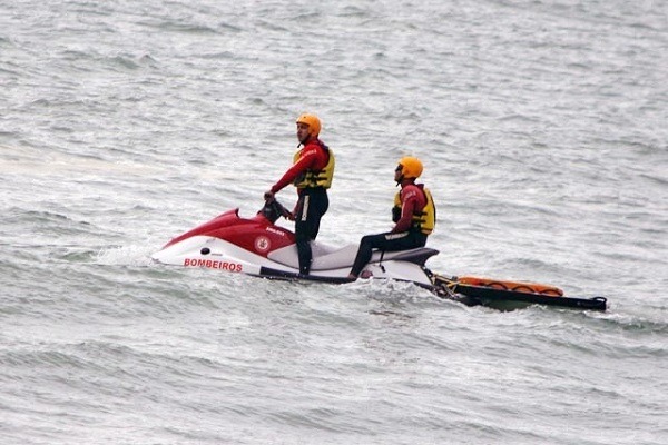 fim-de-semana-e-marcado-por-afogamentos-na-praia-de-grussai