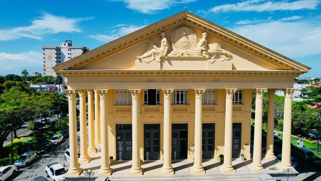 prefeito-wladimir-garotinho-aprova-auxilio-alimentacao-de-quase-um-salario-minimo-para-vereadores