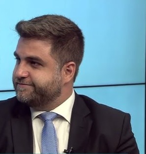 wladimir-aumenta-taxa-de-iluminacao-publica-e-pesa-ainda-mais-no-bolso-dos-campistas