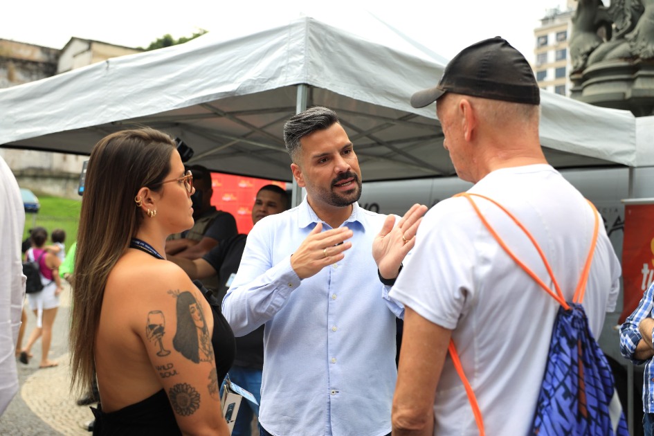 vereador-pablo-mello-recebe-denuncias-da-populacao-carioca-no-‘o-povo-pergunta’