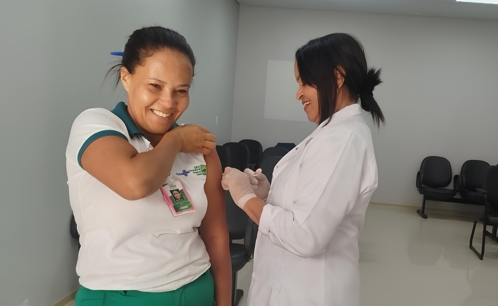 policlinica-estadual-de-posse-promove-vacinacao-contra-a-gripe-para-colaboradores