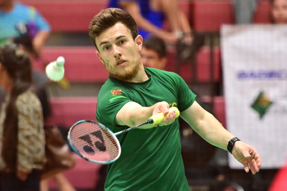 campeao-em-dubai,-vitor-tavares-atropela-na-estreia-no-bahrein