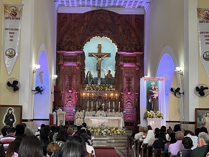 festa-de-santo-antonio-segue-ate-domingo-com-programacao-religiosa-e-cultural,-em-guarus