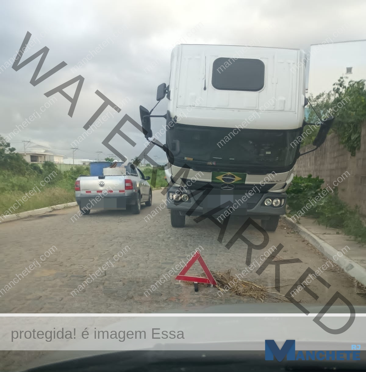 caminhao-que-teve-carga-de-r$-180-mil-roubada-e-encontrado-em-campos