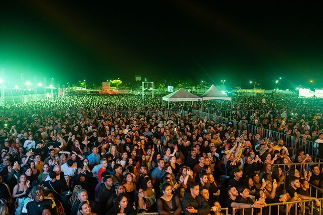 com-shows-gratuitos-de-simone-mendes-e-natanzinho-lima,-macae-confirma-atracoes-da-expo-2025