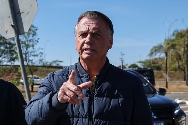 bolsonaro-diz-que-investigacao-contra-ele-e-politica:-“suprema-humilhacao”