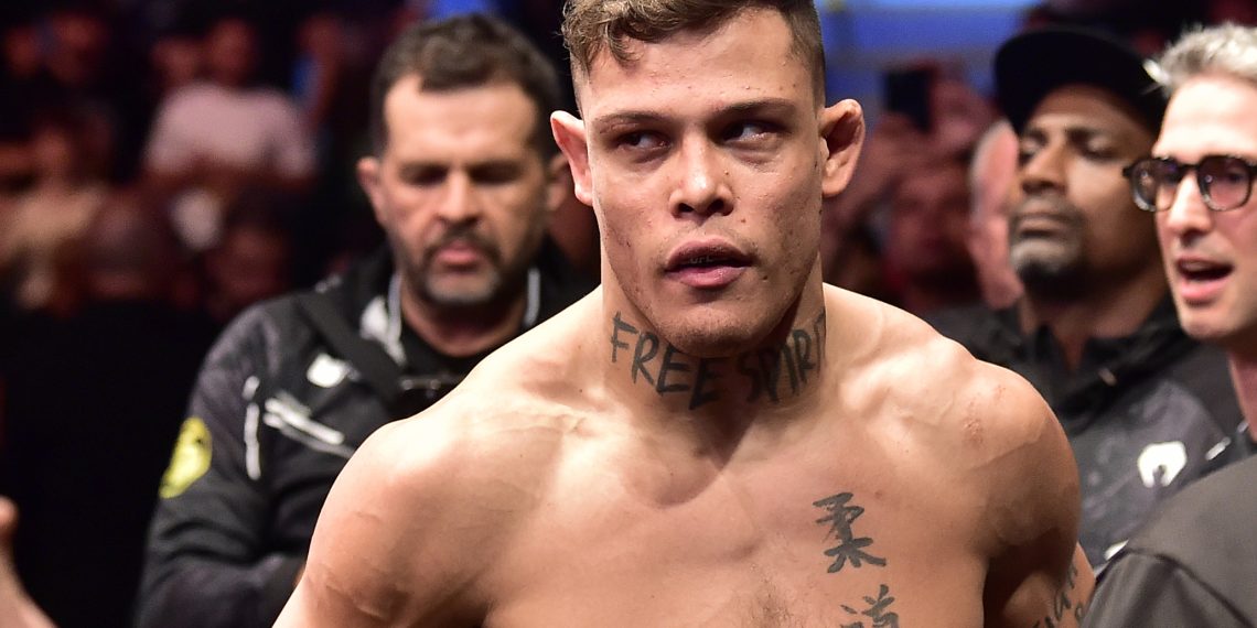 UFC 319: Brasileiro será reserva em disputa de cinturão e alfineta lutador
