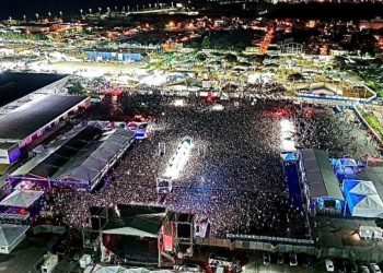Show de Natanzinho Lima leva 60 mil pessoas ao Parque de Exposições de Macaé