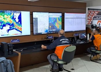 Defesa Civil emite alerta de ressaca para SJB e Macaé