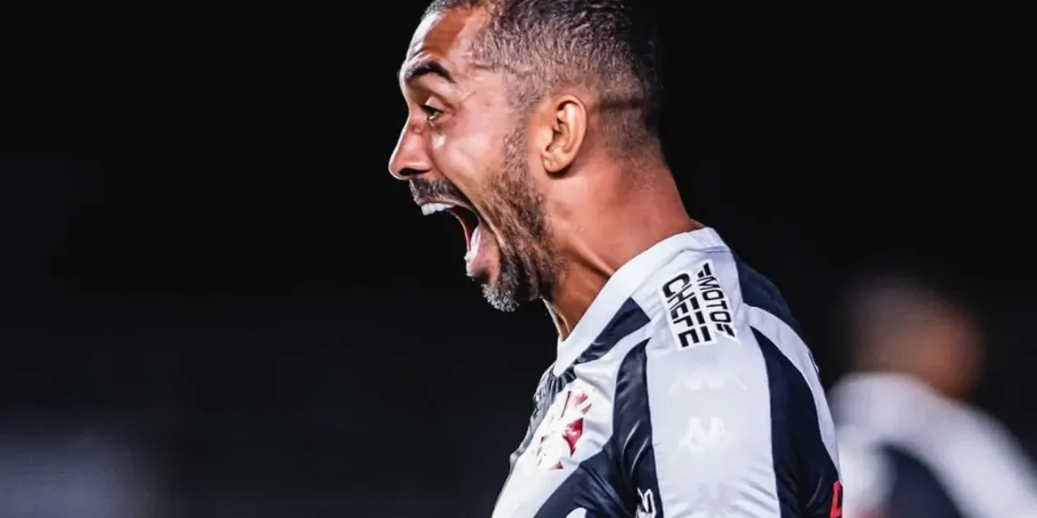 Ex-Paraná aparece na lista de pré-convocados de Ancelotti