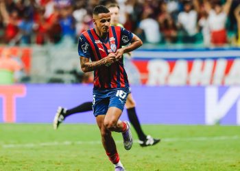 Bahia abre vantagem sobre Fluminense nas quartas da Copa do Brasil