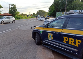 Casal de idosos que havia se perdido durante viagem pela BR-101 é localizado pela PRF em Campos