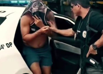 Homem é preso com três celulares roubados em Campos