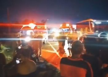 Grave acidente em Campos deixa motociclista morto e outros dois feridos na BR-101