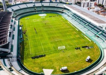 Coritiba encara sequência contra rivais diretos na briga pelo acesso