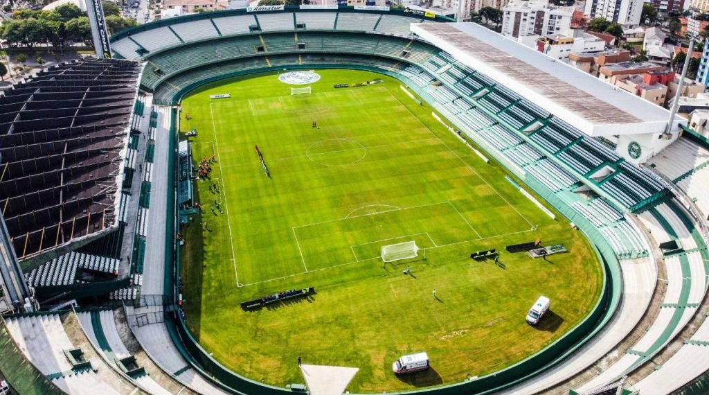 Coritiba bate marca expressiva e ganha força para o acesso