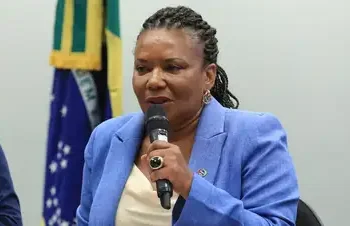 Lula sanciona leis de valorização do carnaval carioca e do Axé-Music