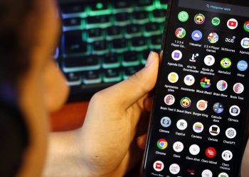 Câmara aprova urgência de projeto que combate adultização nas redes