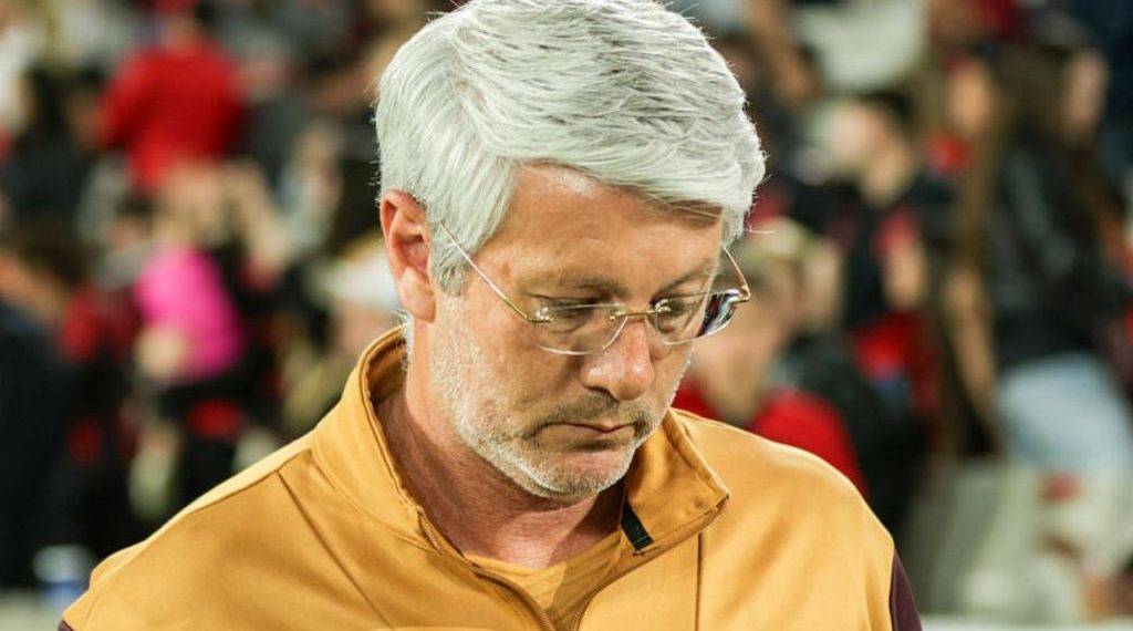 Athletico tentou se superar, mas não conseguiu, pois o time é muito ruim