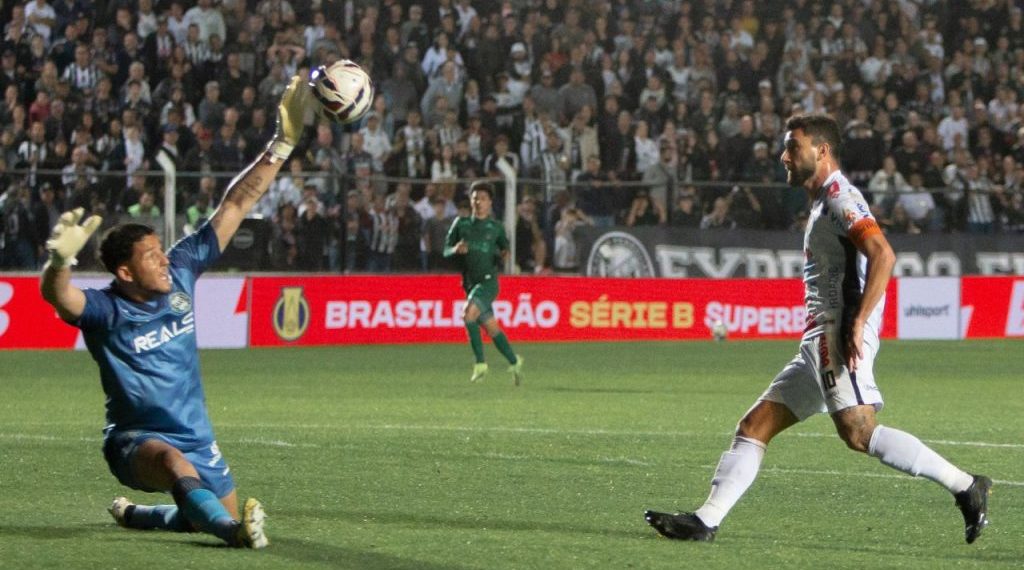 Coritiba joga mal e perde série invicta para o Operário na Série B