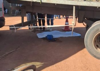 Jovem morre após acidente entre moto e caminhão em SFI