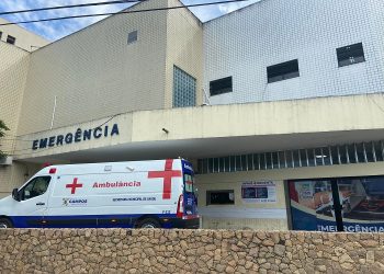 Jovem é socorrido para o HFM após ser baleado na beira da lagoa de Gargaú