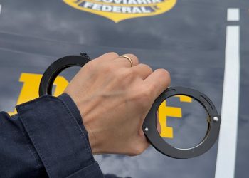 Homem é preso pela PRF com moto roubada em Campos