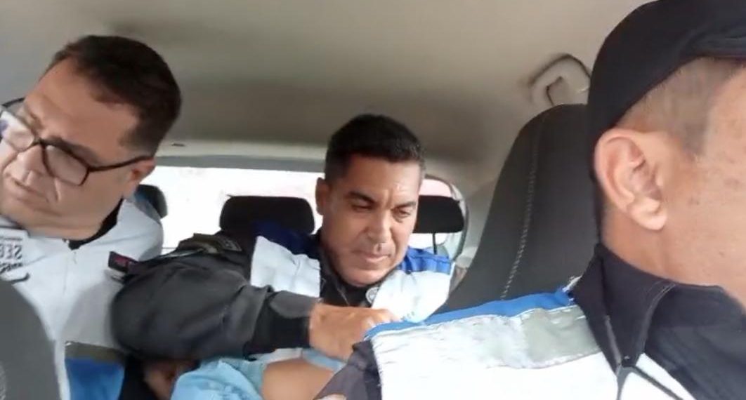 Policiais salvam bebê engasgado em Campos 