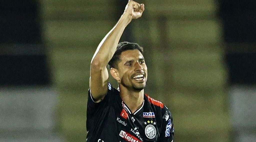 Operário sofre no fim e perde chance de se aproximar do G4 da Série B