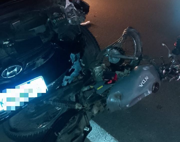 Acidente entre moto e carro em Campos deixa um morto e outro em estado grave