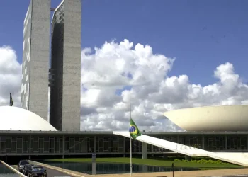 Câmara aprova urgência para oito projetos sobre segurança pública
