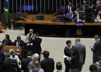 Aprovada urgência de PL que libera R$ 1,5 bi para saúde e educação