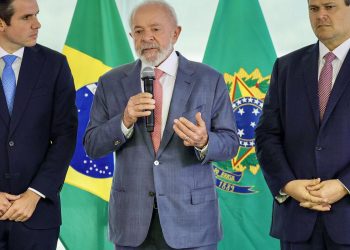 Lula discute pautas do governo em encontro com Motta e Alcolumbre