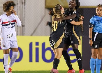 São Paulo é derrotado e se complica na Libertadores Feminina