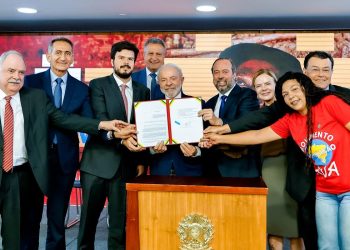 Lula sanciona gratuidade em conta de luz para famílias de baixa renda