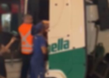 Caminhoneiro é agredido em posto de combustível no ES, próximo à divisa com Campos