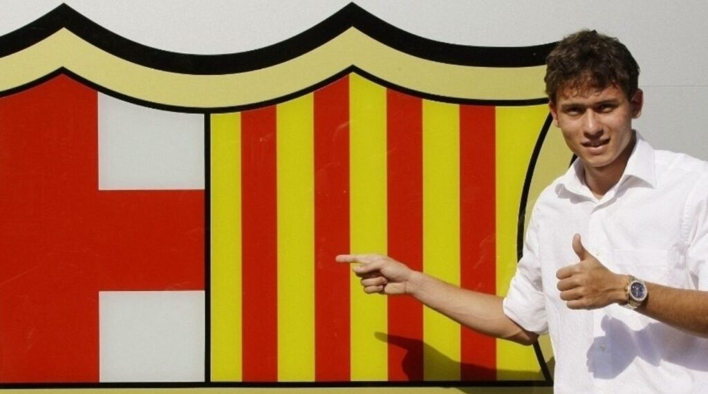 Ex-Coritiba relembra passagem relâmpago no Barcelona e defende Vitor Roque