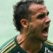 Atacante ex-Athletico anuncia aposentadoria aos 37 anos