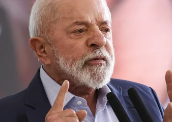 Lula chama América Latina de zona de paz e critica intervenções