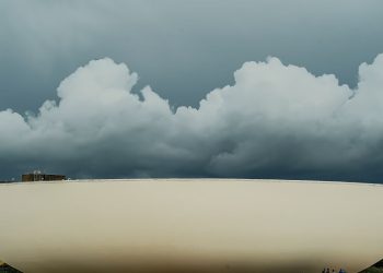 Deputados pedem investigação federal sobre megaoperação no Rio