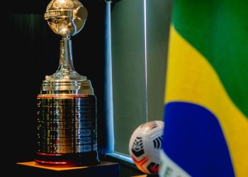 Brasil iguala Argentina no topo da Libertadores, com 25 títulos