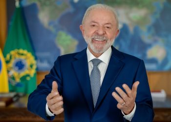 Isenção do IR injeta R$ 28 bilhões na economia, diz Lula