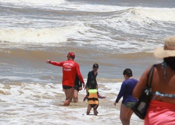SJB registra dois afogamentos neste sábado: idoso e criança estão entre as vítimas