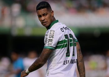 Ex-Coritiba, Alef Manga negocia com clube que obteve acesso em 2025