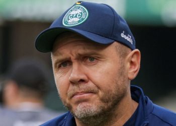 Coritiba não chega a acordo e anuncia saída de Mozart